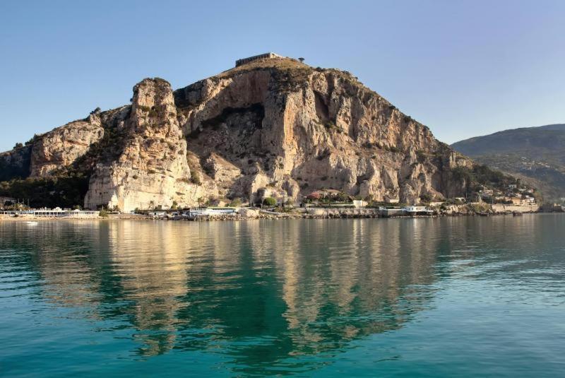 Appartamento Casa Vitelli - Centro Storico A Due Passi Da Tutto Terracina Esterno foto