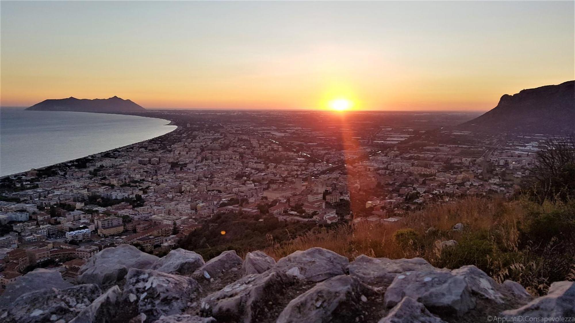 Appartamento Casa Vitelli - Centro Storico A Due Passi Da Tutto Terracina Esterno foto